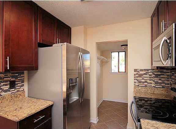 3rd image of 174 Bayou Dr