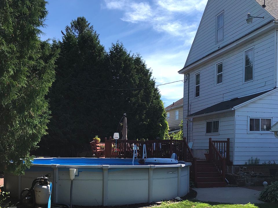 2nd image of 1848 Liberty St