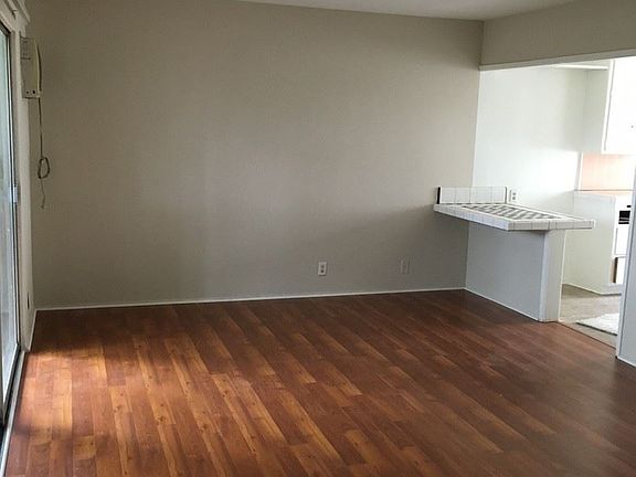 2nd image of 380 N Madison Ave APT 04
