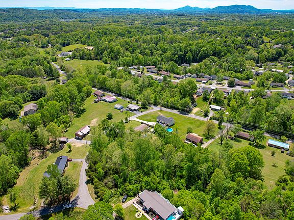 4th image of Faulk Ln