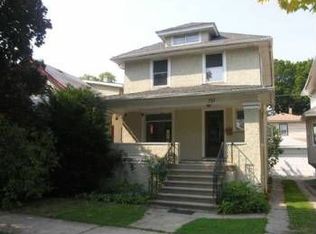 715 S Grove Ave, Oak Park, IL
