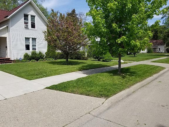 2nd image of 127 N Wilson Blvd