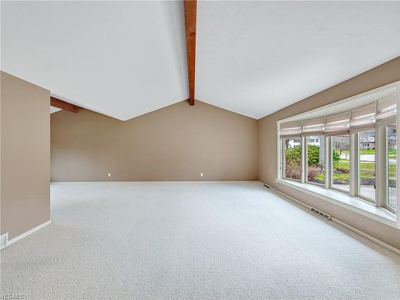 4th image of 37510 Bunker Hill Dr