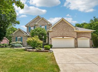 10421 Beaver Ridge Dr, Fishers, IN 46037