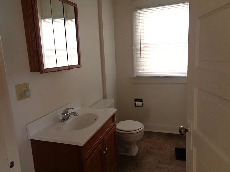 936 D St — Photo 7