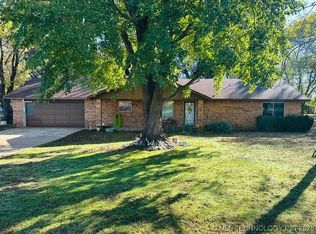 801 S Harris Ave, Wagoner, OK 74467