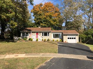 307 Summit Ct, Middletown, KY 40243