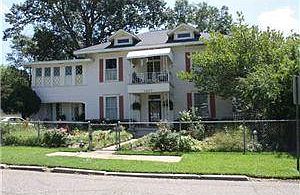 1st image of 1071 Boulevard St