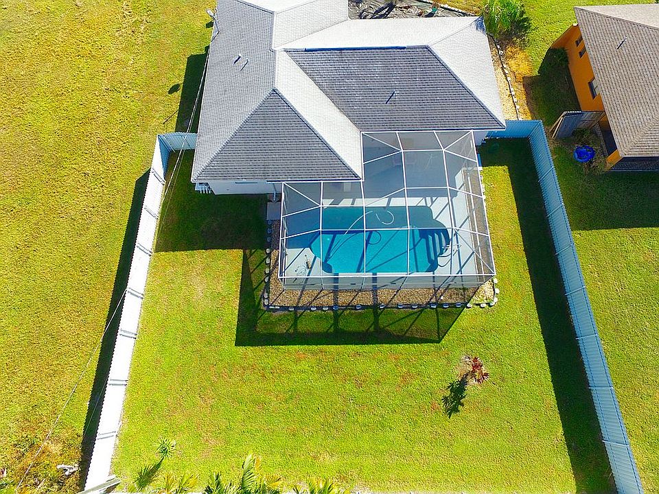 1st image of 432 SE 13th Ct