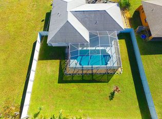 432 SE 13th Ct, Cape Coral, FL 33990