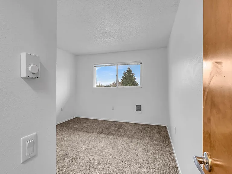 Kingcity Apartments — Photo 60