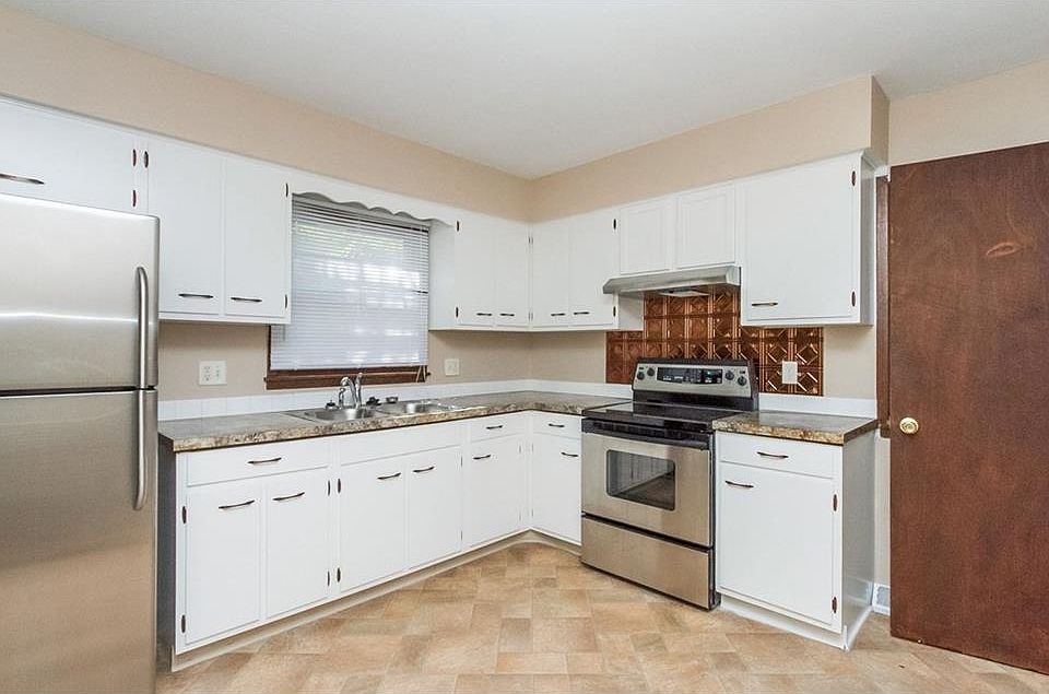 2nd image of 5708 Jordan Dr