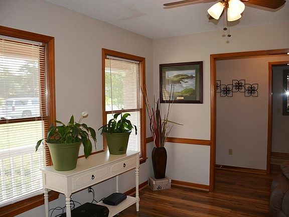 5th image of 501 Candlewood Dr