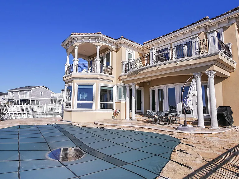 530 W Shore Dr — Photo 52