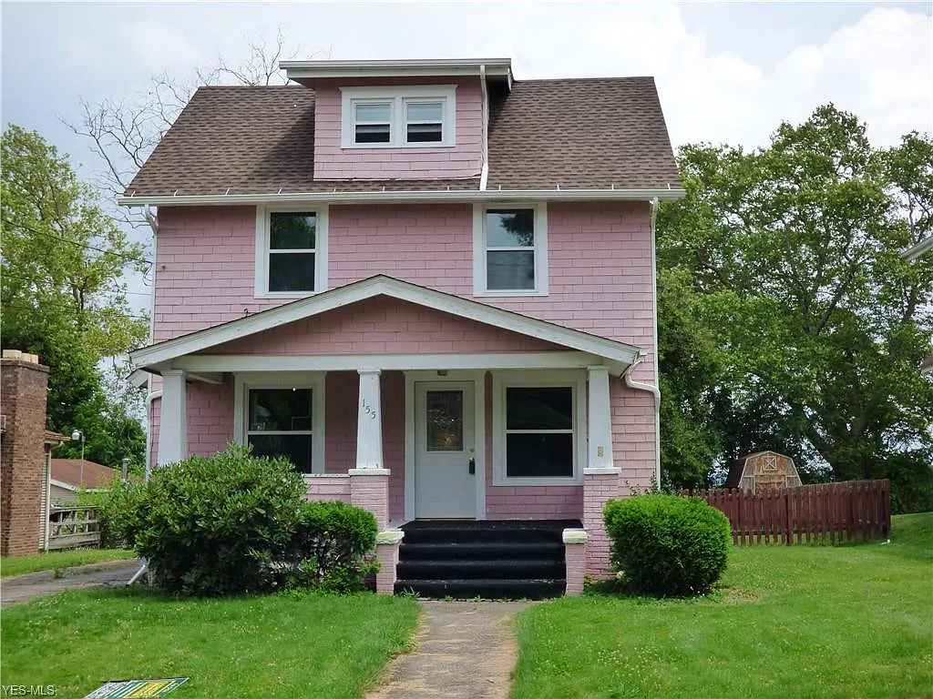 155 Millet Ave photo 1