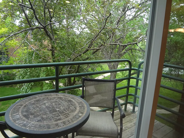 929 Casey Ct #6 — Photo 15