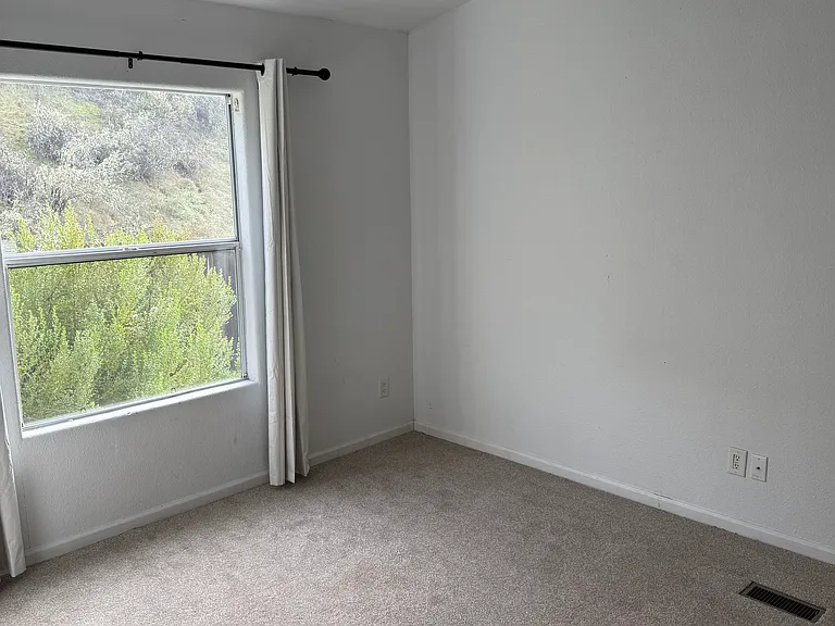 43811 N Highway 101 #A — Photo 8