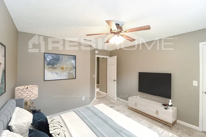 422 Shamrock Ave S — Photo 9