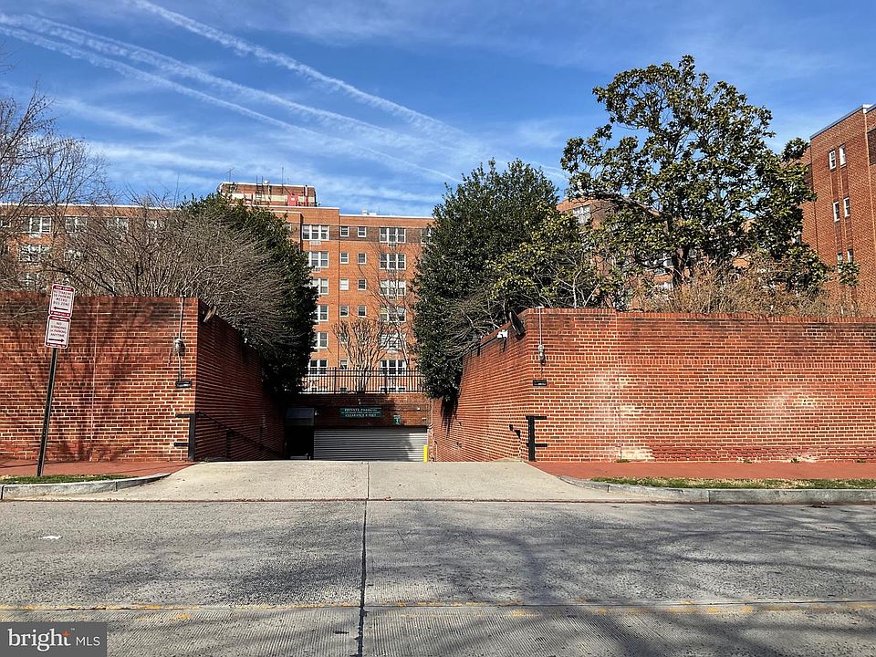 2nd image of 2500 Q St NW APT P-105