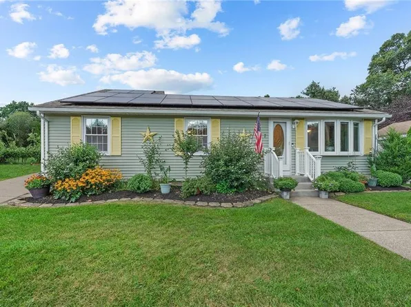 7 Sidney St, West Warwick, RI 02893