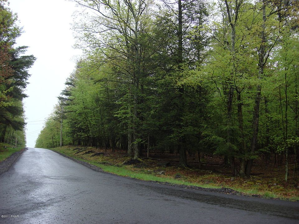 1st image of W Mulberry Dr