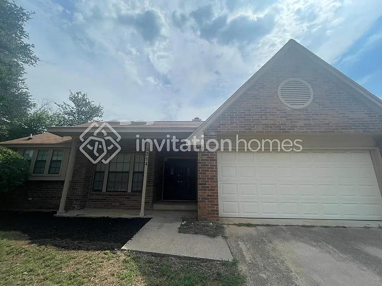 3214 Cliffview Dr — Photo 1