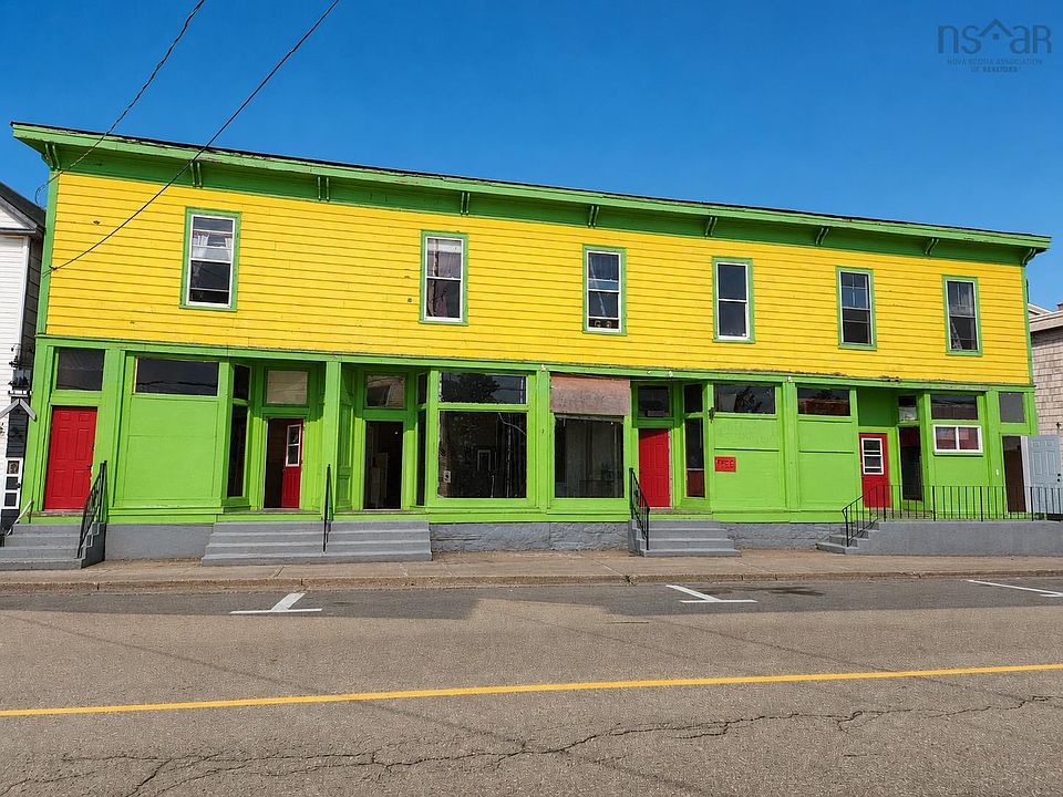1st image of 139 Main St