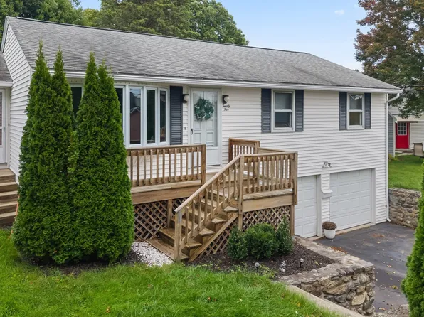 25 Lodge St, Worcester, MA 01604