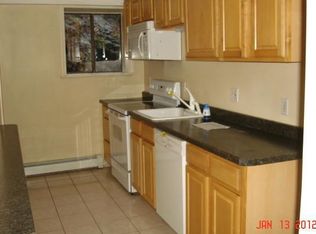 2 Laurent Rd APT 1, Salem, MA 01970