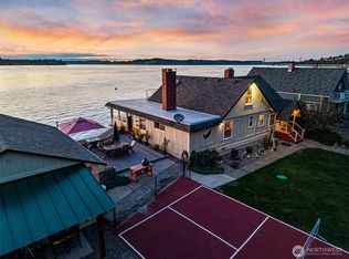 4420 Sunset Beach Rd W, Tacoma, WA 98466