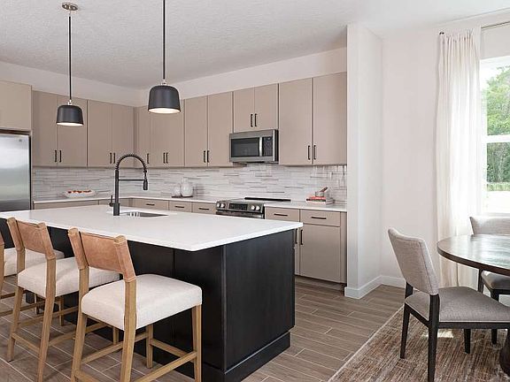 Ellington Place - Taborfield Interior Image 4