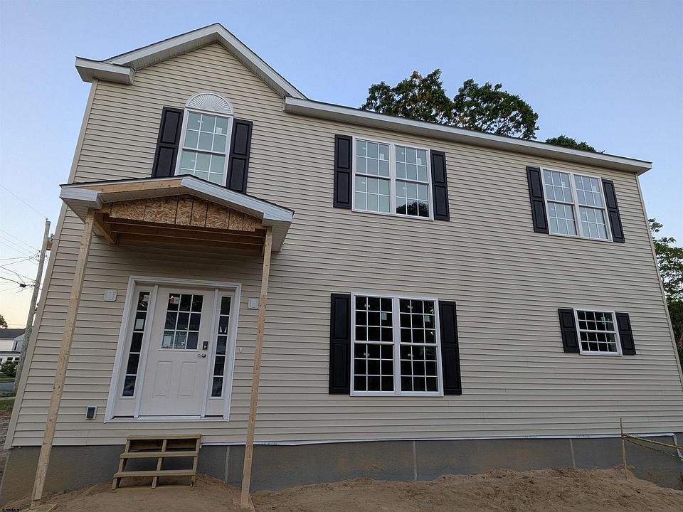 1st image of 740 3rd St