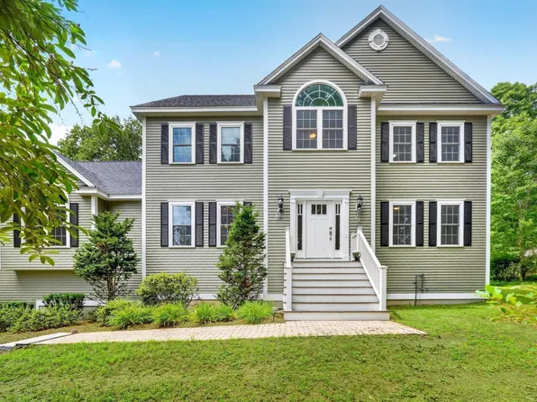 245 High St, Acton, MA 01720
