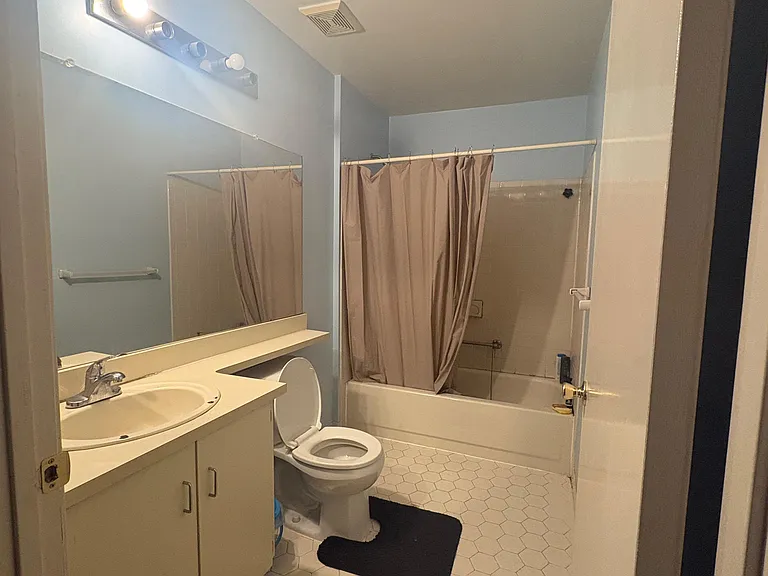 14 Pembrook Ave #14 — Photo 5