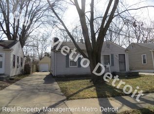 29689 Grandview St, Inkster, MI 48141