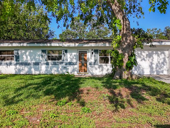 2nd image of 1590 Havana Dr