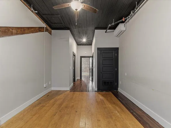202 S Main St #204, Warrenton, NC 27589