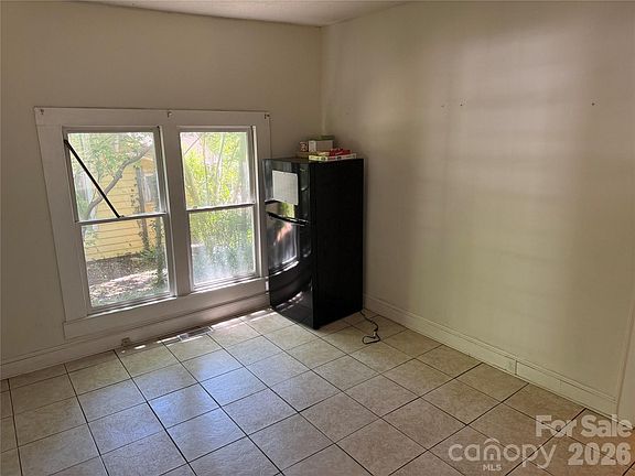 4th image of 262 Elm Ave NW