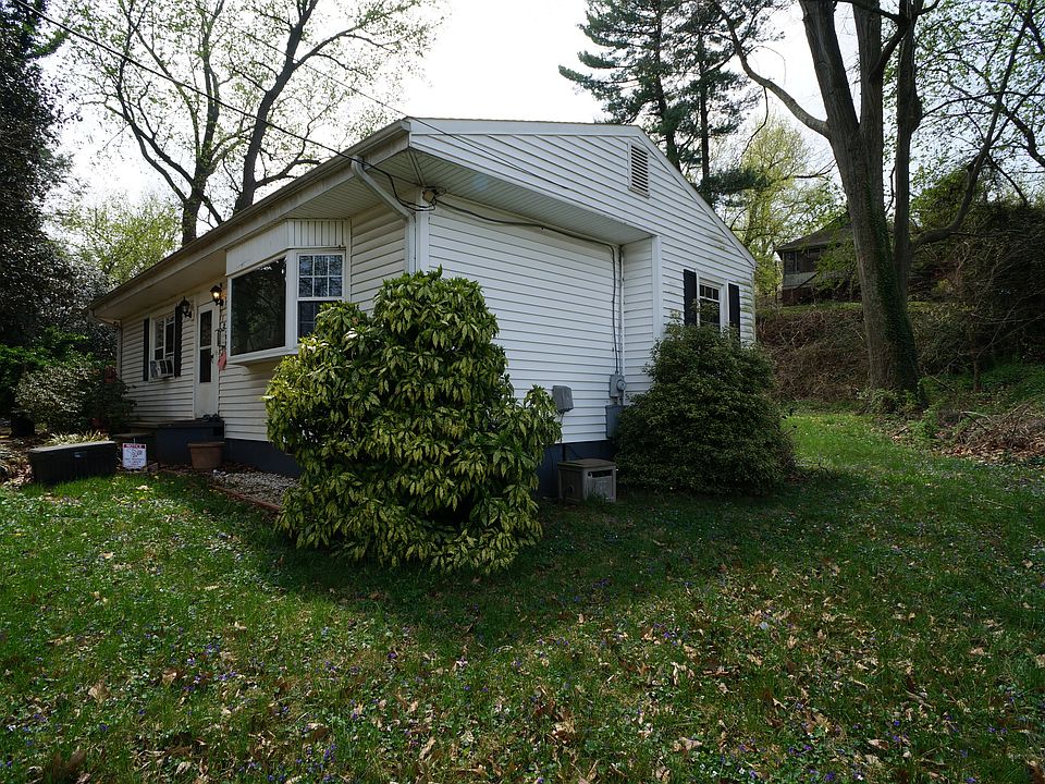 2nd image of 712 Chatham Rd