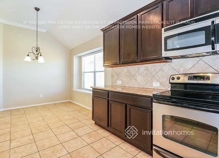 1208 Geddes Ct — Photo 7
