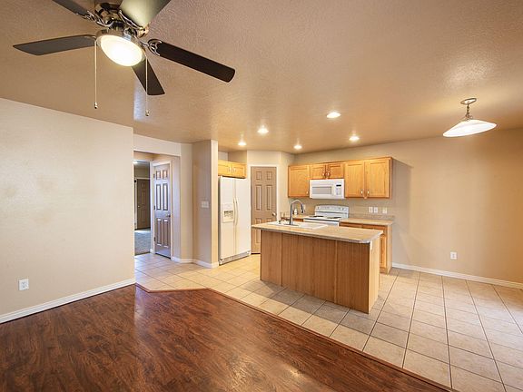 5th image of 3155 S Hidden Valley Dr Unit 274