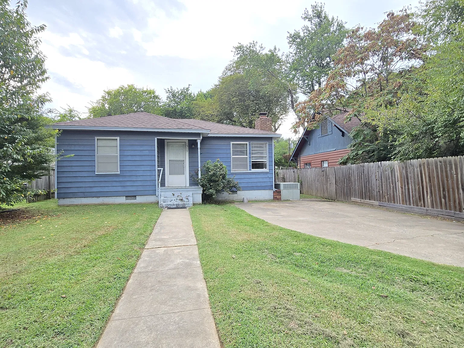 2 bed, 1026 sqft, $950 — Photo 1