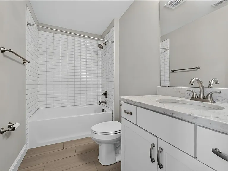 8013 Central Park Dr — Photo 27