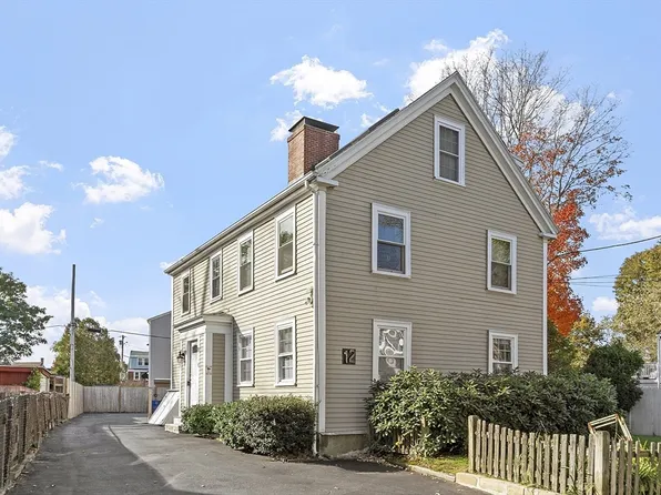 12 Fayette St APT 4, Beverly, MA 01915