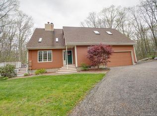 18 Chamberlain Hill Rd, Middletown, CT 06457
