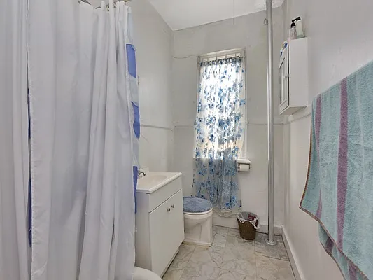 Sold by Keller Williams Realty of Greater Nassau | media 20