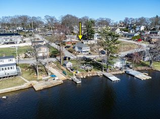 24 E Shore Dr, Coventry, RI 02816