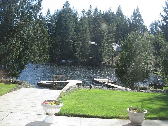 2nd image of 13777 Wye Lake Blvd SW