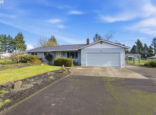 27805 Green Oaks Dr, Eugene, OR 97402