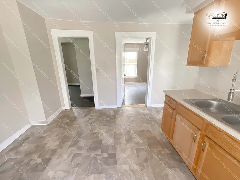 1229 Lyon St #1 — Photo 4